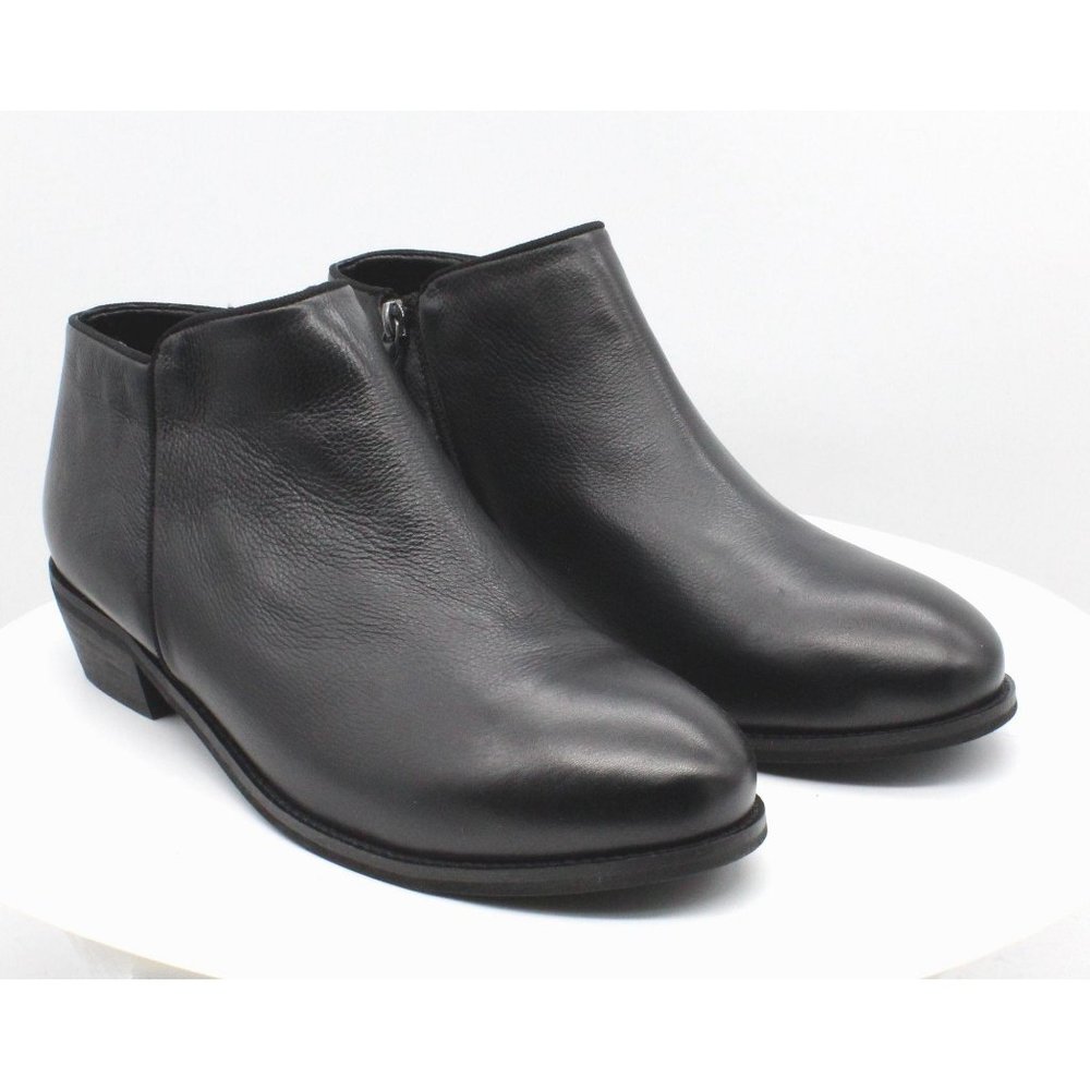 SoftWalk Rocklin Booties Women's Shoes